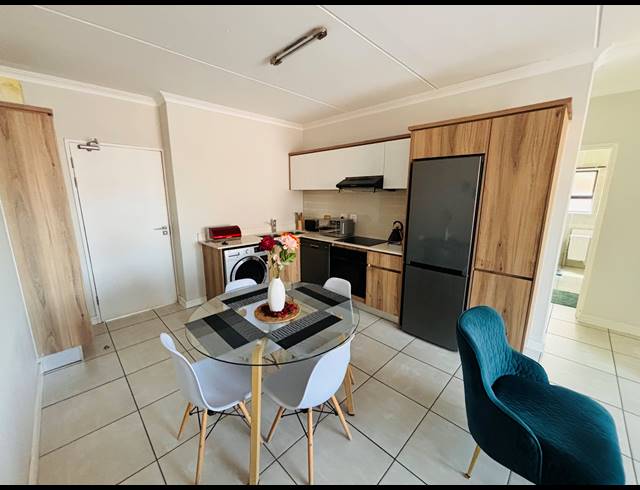 2 BEDROOM APARTMENT FOR SALE IN SILVER LAKES
